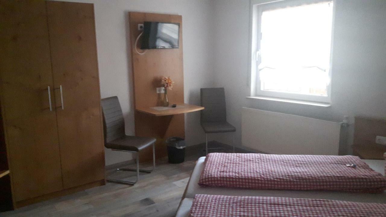 Gaestehaus Engelhard Pension Karbach  Luaran gambar