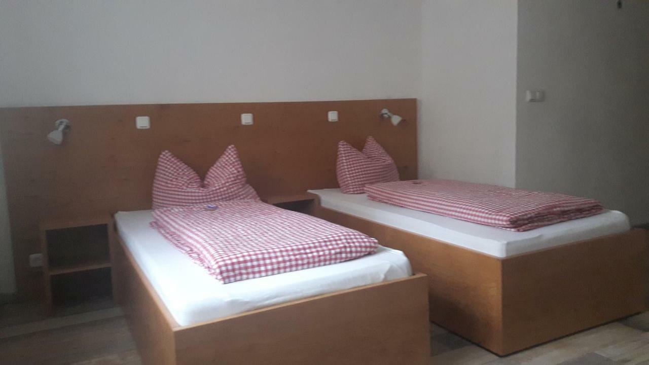 Gaestehaus Engelhard Pension Karbach  Luaran gambar